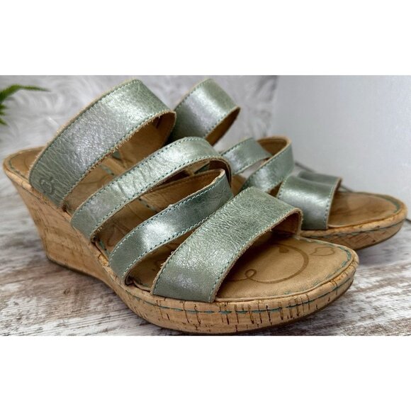 Born Slip On Leather Wedge Heel Sandal Shoe Women's Size 9 Green Metallic Beachy - Picture 1 of 13